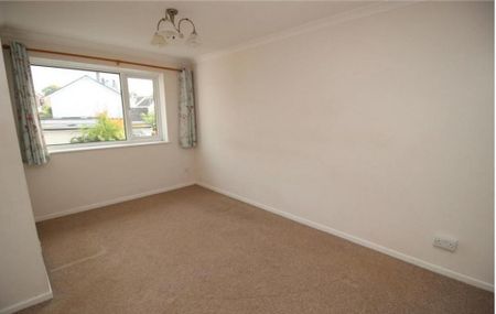 3 bedroom end of terrace house to rent - Photo 4
