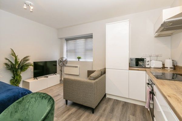 Wootton Gardens, Bournemouth - Photo 1