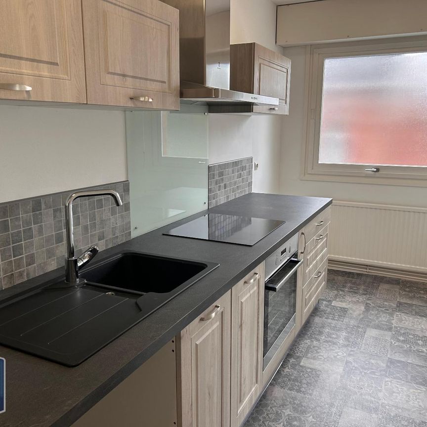 Location Appartement 2 pièces 48m² ARMENTIERES 59280 - Photo 1