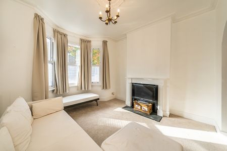 3 bedroom terraced house to rent - Photo 5