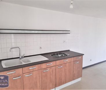 Location Appartement 2 pièces 45m² TOURNUS 71700 - Photo 2