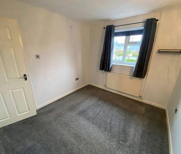 Flat to rent on - Photo 4