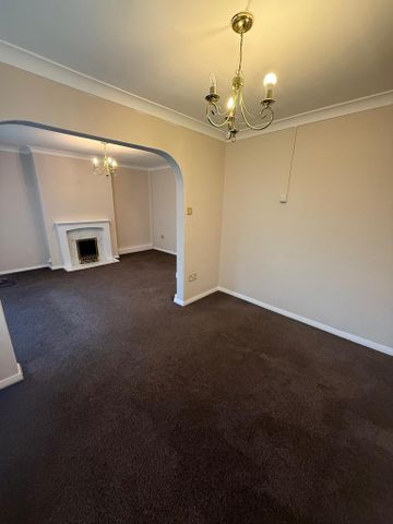 2 bedroom semi-detached house to rent - Photo 4