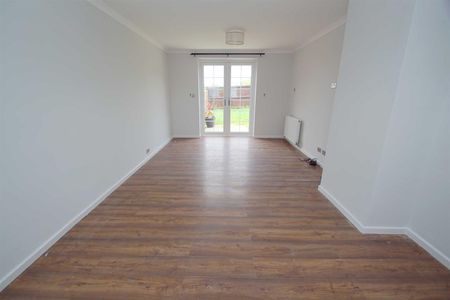 Manor Crescent, Rothwell, Leeds - Photo 3