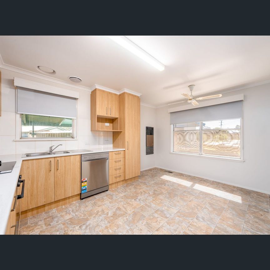 8 Morrish Road, Shepparton, Vic 3630 - Photo 1