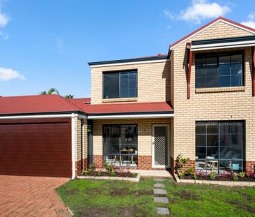 Gloriously Sun Filled Spacious Home - Photo 6
