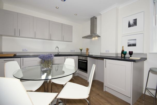 South Bar Street, Banbury - Photo 1