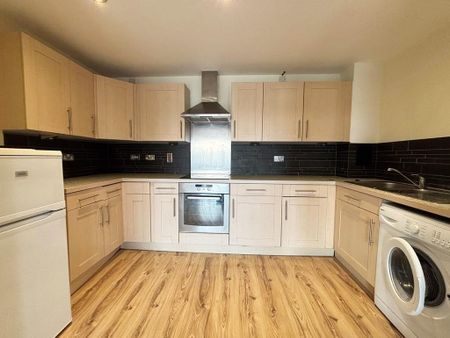 2 bedroom apartment to rent - Photo 4