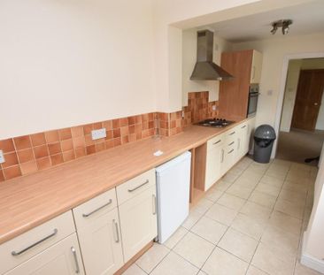 2 bedroom terraced house to rent - Photo 6