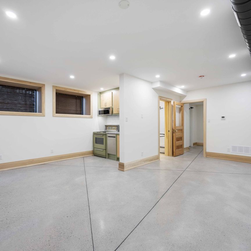 For Lease - 67 Shannon Street Unit# Lower, Toronto, Ontario - Photo 1