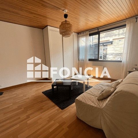 Tout savoir sur cette maison dans le quartier Saint Bruno-Saint Augustin, à Bordeaux - Photo 1