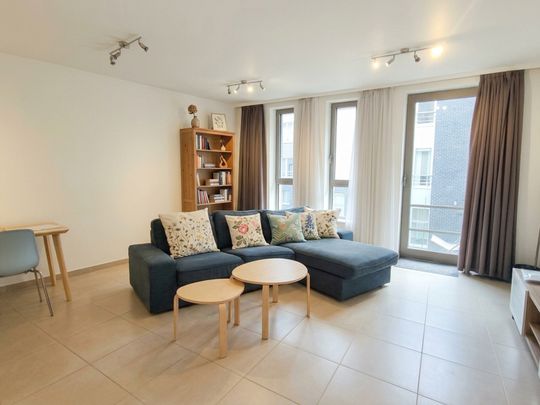 ETTERBEEK: 2016, PEB B, small terrasse, 2BDR/2BTH - Photo 1