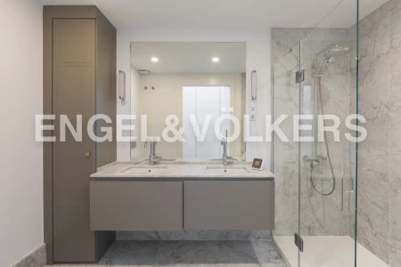 Ático de alquiler en Calle de Génova 6ºe, Almagro - Foto 4