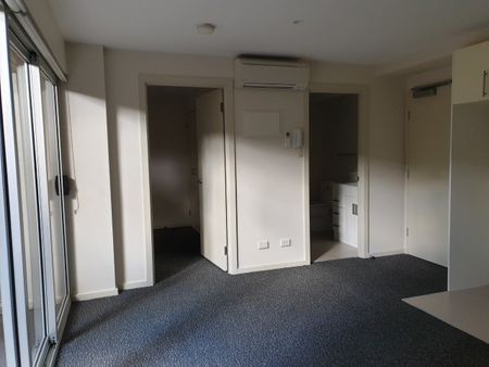 G04/6 Hope Street, Brunswick VIC 3056 - Photo 4