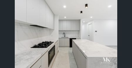 Spacious Family Living in Prime Mickleham Location - Photo 5