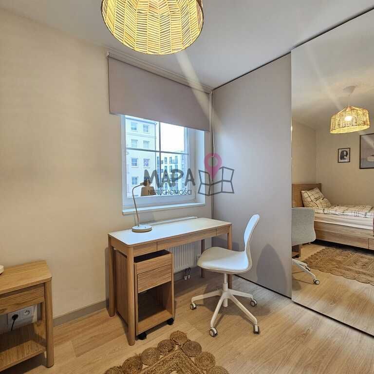 Gustownie umeblowane 2pok. w Centrum z balkonem - Zdjęcie 1