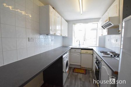 2 bedroom apartment to rent - Photo 5