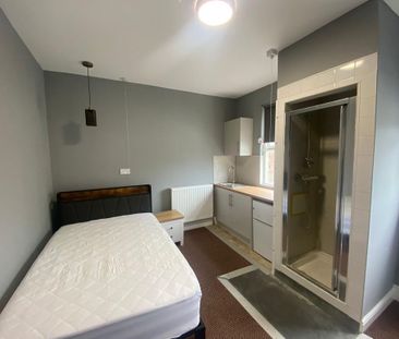 Studio to rent - Photo 3