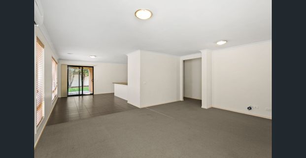 For Lease: Modern Family Living in Brookfield - Photo 1