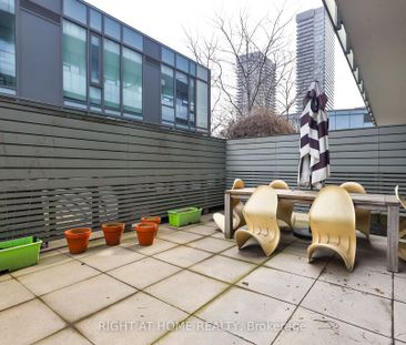 Market Wharf Lofts - Photo 3