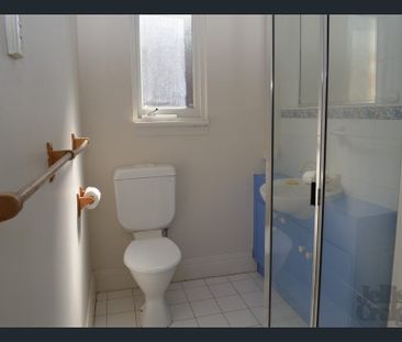 72 Fletcher Street, Hawthorn East VIC 3123 - House For Rent | Domain - Photo 3