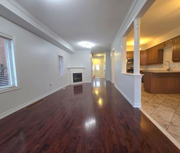 For Lease - 150 Ozner (Main & 2nd Floors) Crescent, Vaughan, Ontario - Photo 6