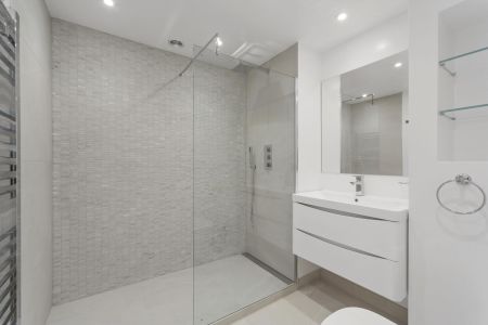 Campden Hill Road, London, W8 - Photo 5