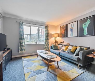 2 bedroom flat to rent - Photo 2