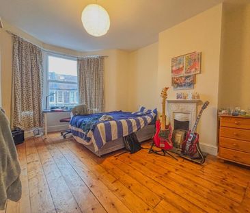 4 bedroom terraced house to rent - Photo 5