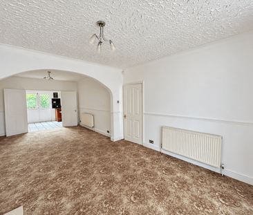 3 bedroom semi-detached house to rent - Photo 5