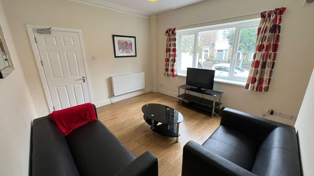 5 bedroom house share to rent - Photo 1