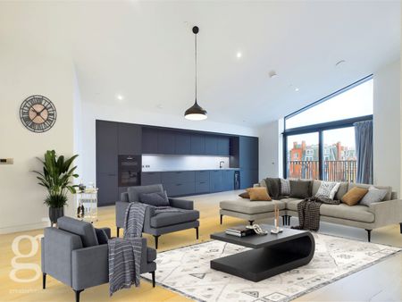 2 Bedroom Apartment, Ganton Street, Soho W1F - Photo 4
