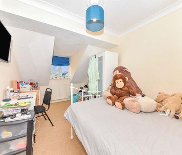 4 bedroom detached house to rent - Photo 4