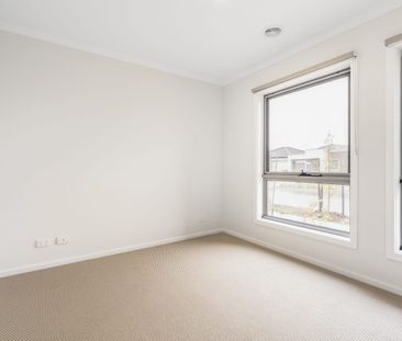 Modern Living In the heart Of Parkview Estate - Photo 2