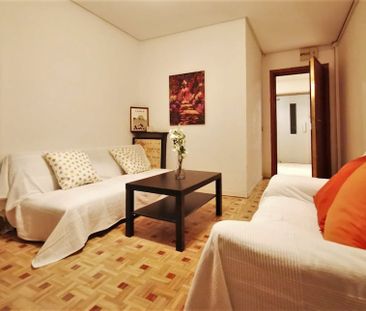 Calle de Francisco Silvela, Madrid, Community of Madrid 28028 - Photo 3