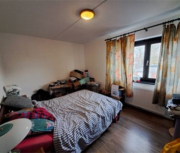 Een appartement op de eerste verdieping met garage - Photo 4