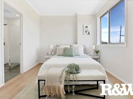 3 Bedroom Unit - Photo 3