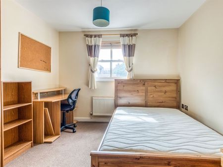 3 Bed Student Accommodation - Photo 5