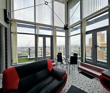 2 bedroom penthouse to rent - Photo 1