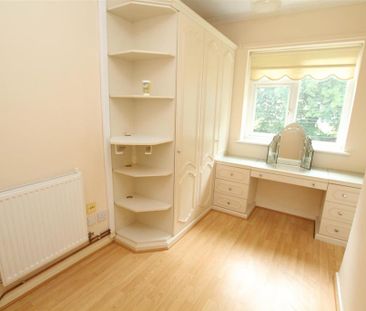 2 bedroom maisonette to rent - Photo 4