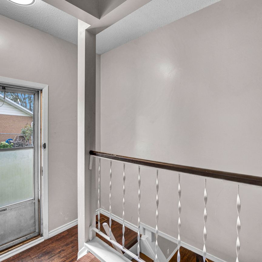For Lease - 101 Country Lane, Kanata, Ontario - Photo 1