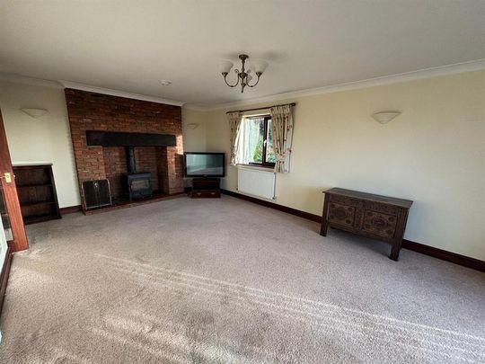 3 bedroom detached house to rent - Photo 1
