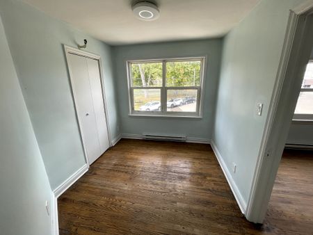 For Lease - 36 Essex Street Unit# B, Guelph, Ontario - Photo 3