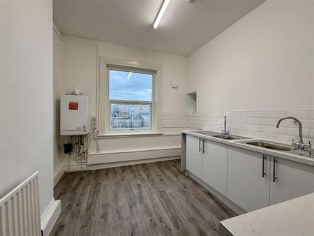 1 bedroom flat to rent - Photo 5