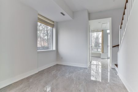 For Lease - 23 Sheppard Avenue Unit# Th17, Toronto, Ontario - Photo 2