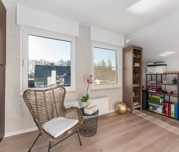 Instapklare woning met 2 slaapkamers op centrale ligging te Zwevezele! - Foto 4