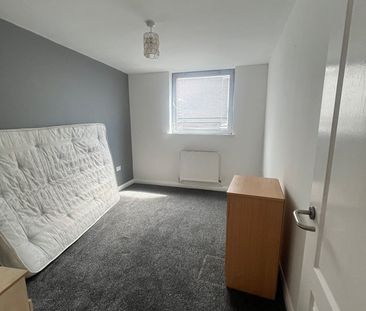 2 Bed Flat, Lace Street, L3 - Photo 5