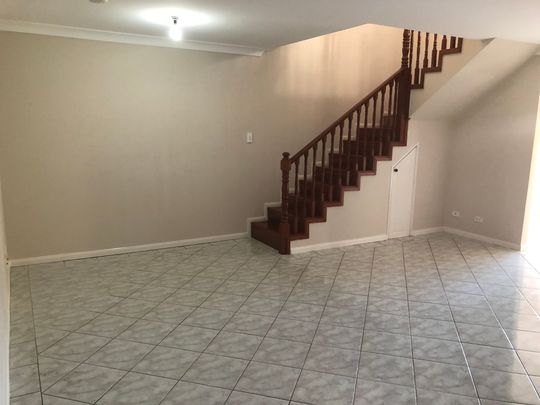 4 Bedroom Family Home, in a Prime Location! - Photo 1