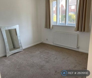 3 bedroom semi-detached house to rent - Photo 6