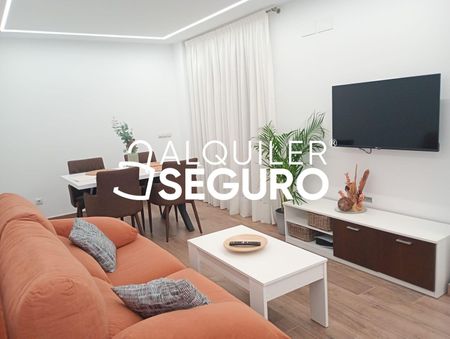 Alquiler de piso en Calle Héroe de Sostoa - Photo 5